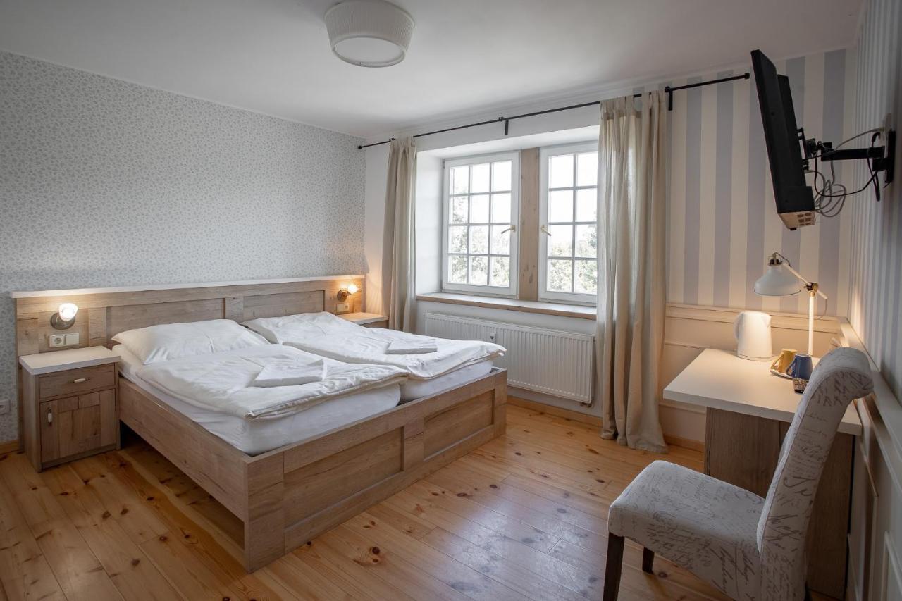 Penzion Statek Bernard Kralovske Porici Room photo
